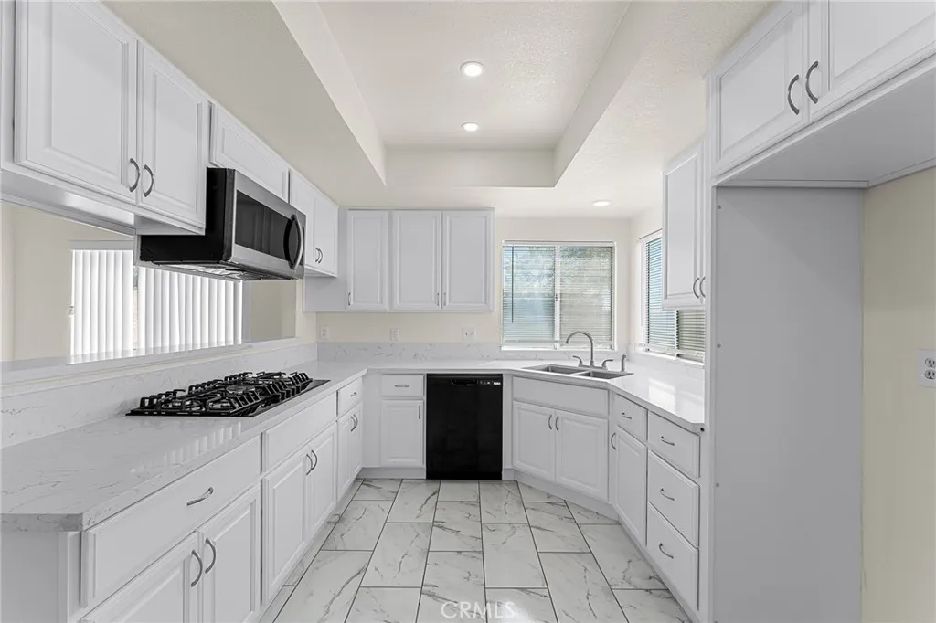 6769 N Chason Way, San Bernardino, California 92407 home-pic-6