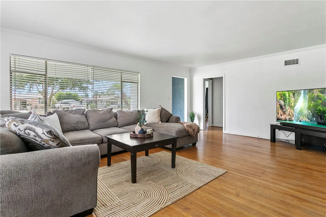 608 W G Street, Ontario, California 91762 home-pic-6