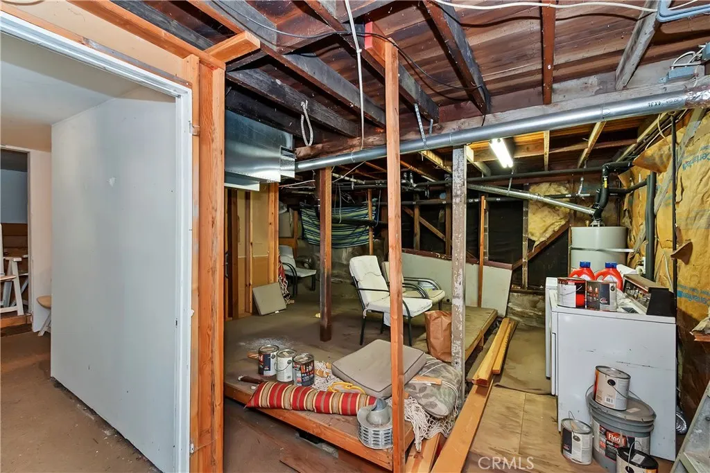 24897 Basel, Crestline, California 92325 home-pic-29