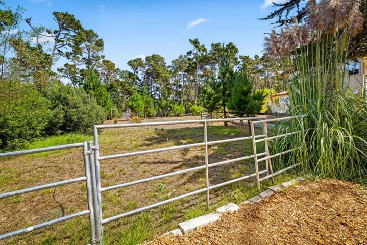1268 Viscaino Road, Pebble Beach, California 93953