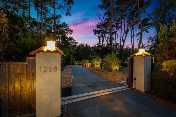 1268 Viscaino Road, Pebble Beach, California 93953