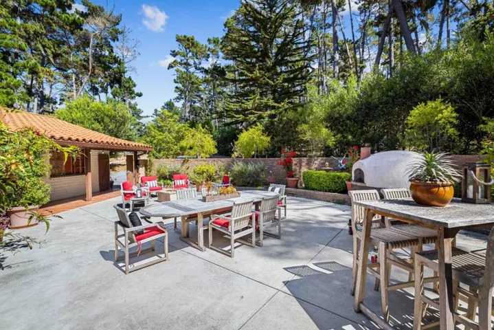 1268 Viscaino Road, Pebble Beach, California 93953
