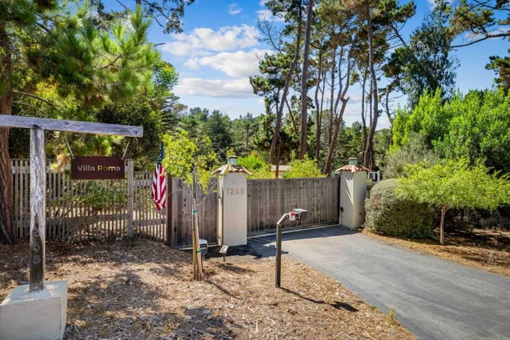 1268 Viscaino Road, Pebble Beach, California 93953