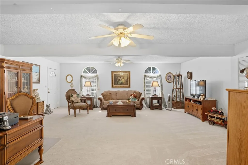 26125 Mccall Boulevard, Menifee, California 92586 home-pic-18