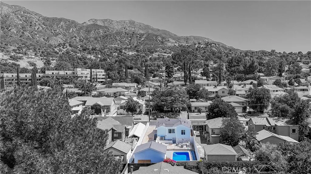 10621 Helendale Avenue, Tujunga, California 91042 home-pic-44
