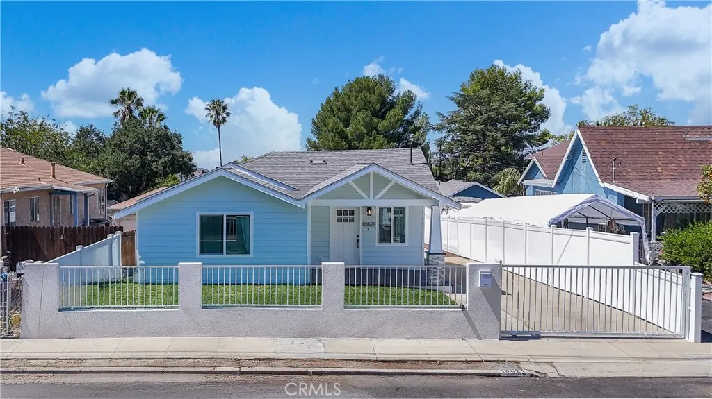 10621 Helendale Avenue, Tujunga, California 91042 home-pic-40