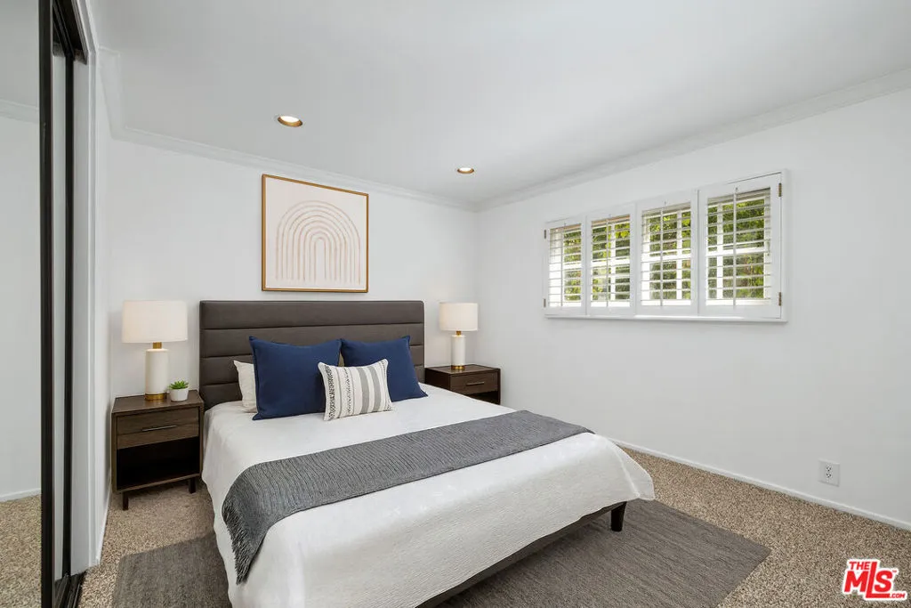 1834 Roscomare Road, Los Angeles, California 90077 home-pic-20