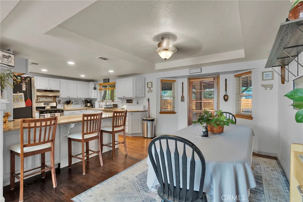 14455 Havasu Road, Apple Valley, California 92307 home-pic-13