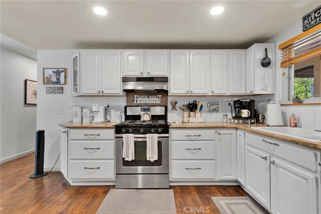 14455 Havasu Road, Apple Valley, California 92307 home-pic-15