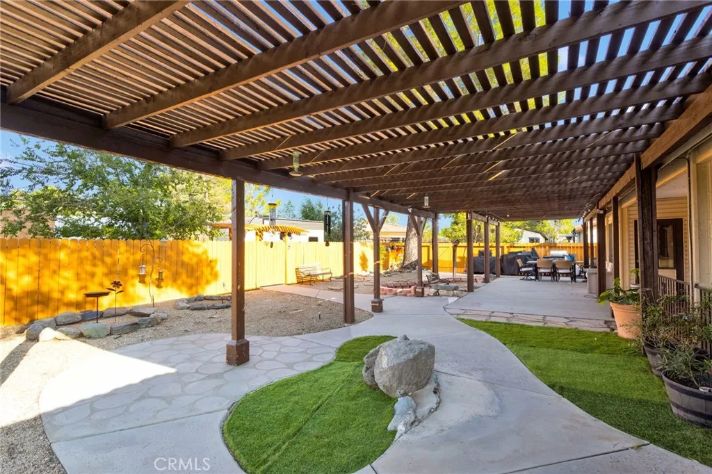 14455 Havasu Road, Apple Valley, California 92307 home-pic-40