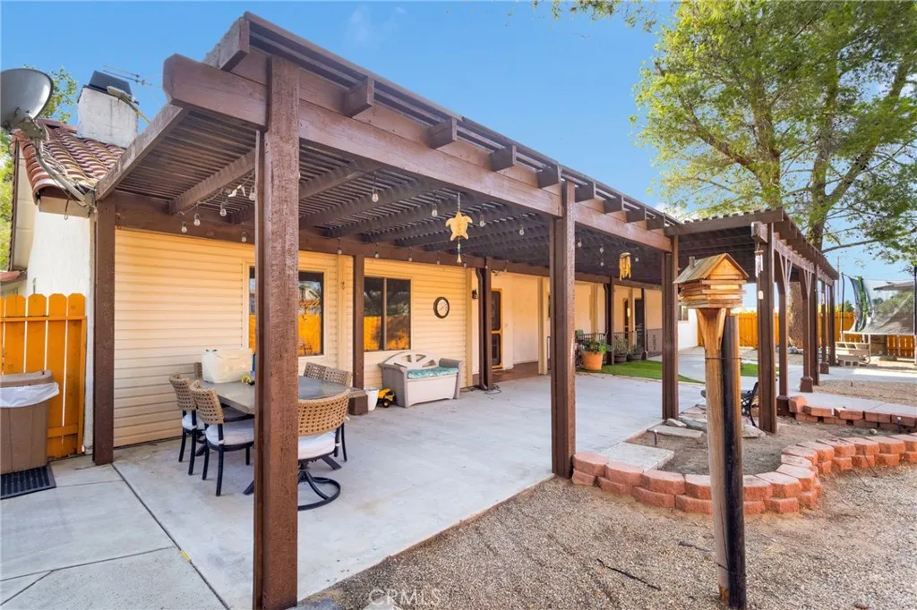 14455 Havasu Road, Apple Valley, California 92307 home-pic-36
