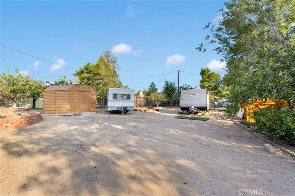 14455 Havasu Road, Apple Valley, California 92307 home-pic-42