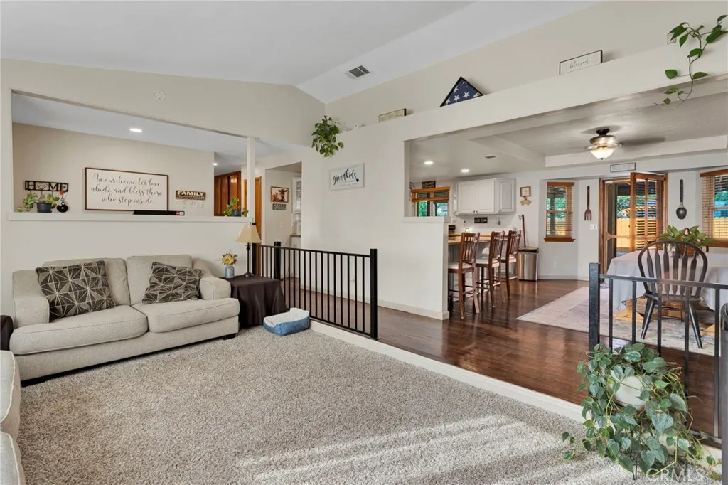 14455 Havasu Road, Apple Valley, California 92307 home-pic-10