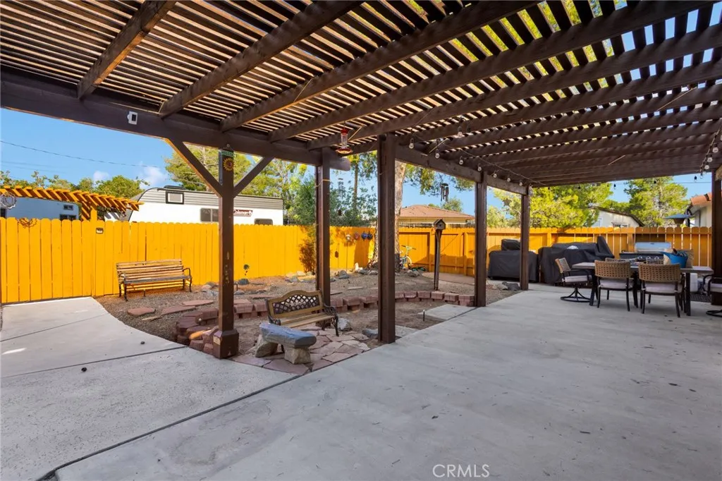 14455 Havasu Road, Apple Valley, California 92307 home-pic-37