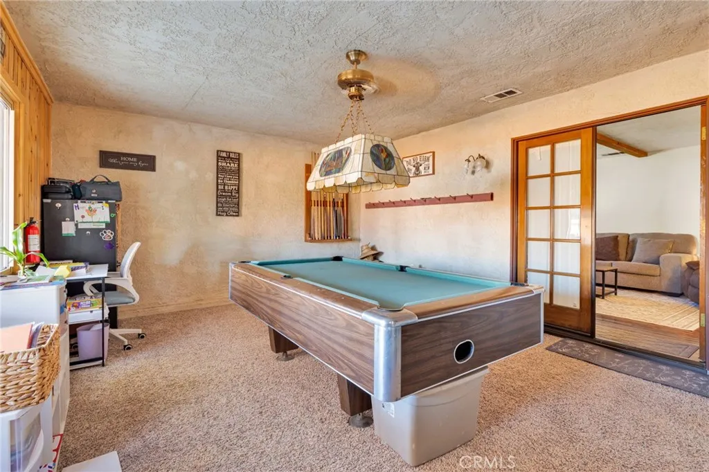 14455 Havasu Road, Apple Valley, California 92307 home-pic-20
