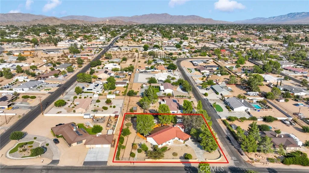 14455 Havasu Road, Apple Valley, California 92307 home-pic-53