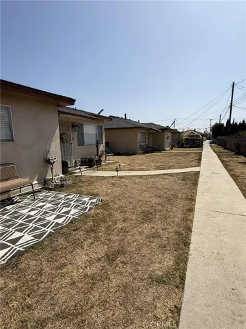 1261 W 139th Street, Gardena, California 90247