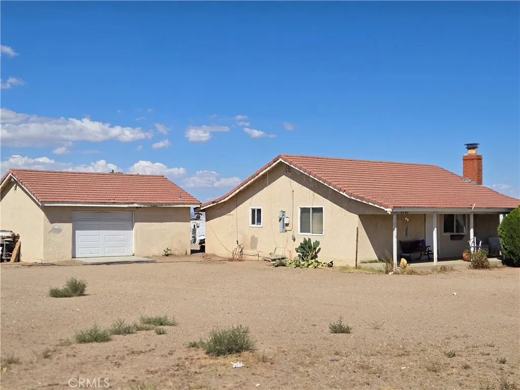9760 Phelan Road, Oak Hills, California 92344 home-pic-0