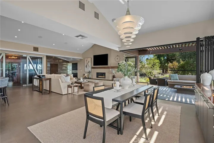 1 Crestwind Drive, Rancho Palos Verdes, California 90275