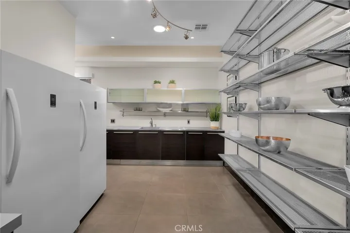 Prep kitchen