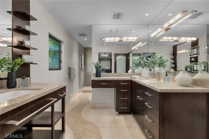 1 Crestwind Drive, Rancho Palos Verdes, California 90275
