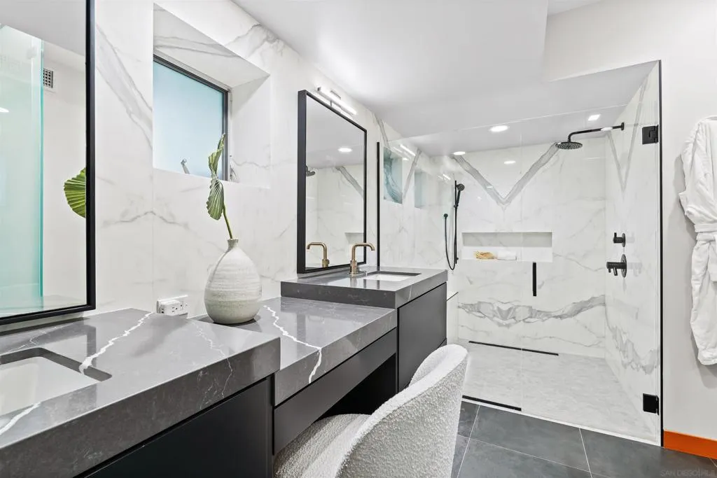 5259 Pacifica Dr, San Diego, California 92109 home-pic-40