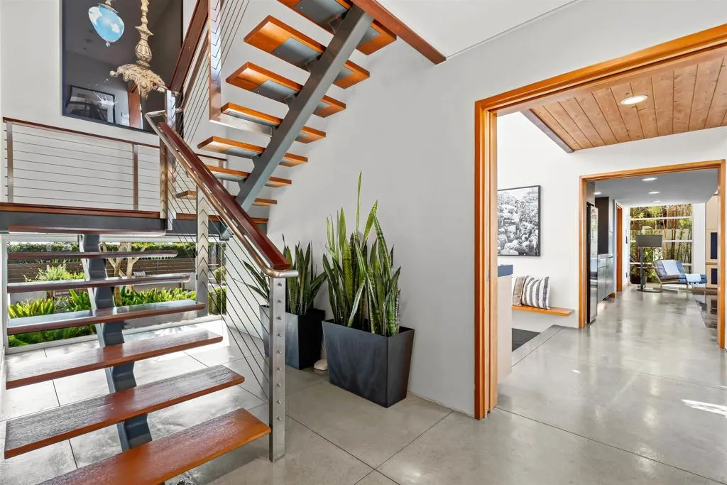 5259 Pacifica Dr, San Diego, California 92109 home-pic-42
