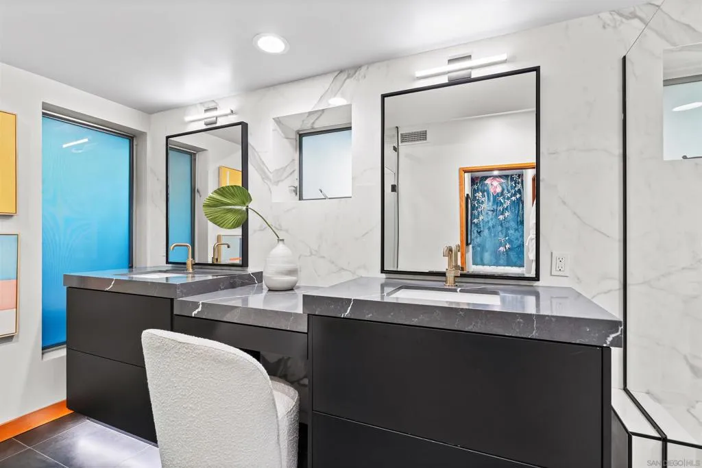 5259 Pacifica Dr, San Diego, California 92109 home-pic-39