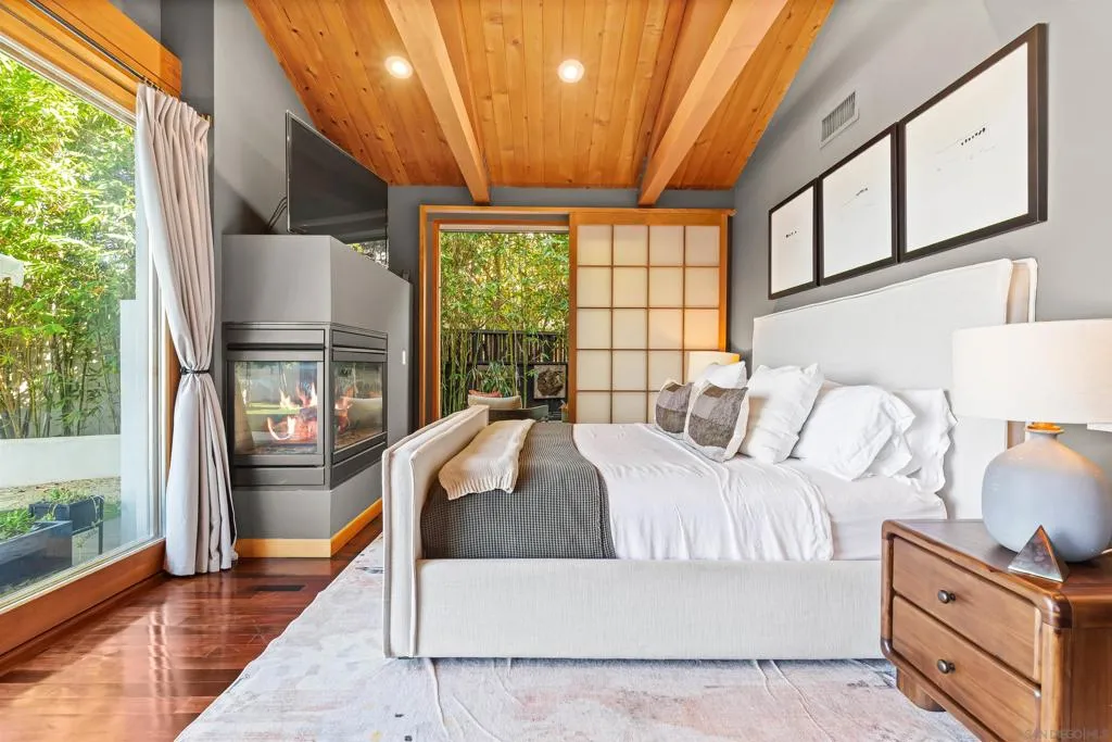 5259 Pacifica Dr, San Diego, California 92109 home-pic-35