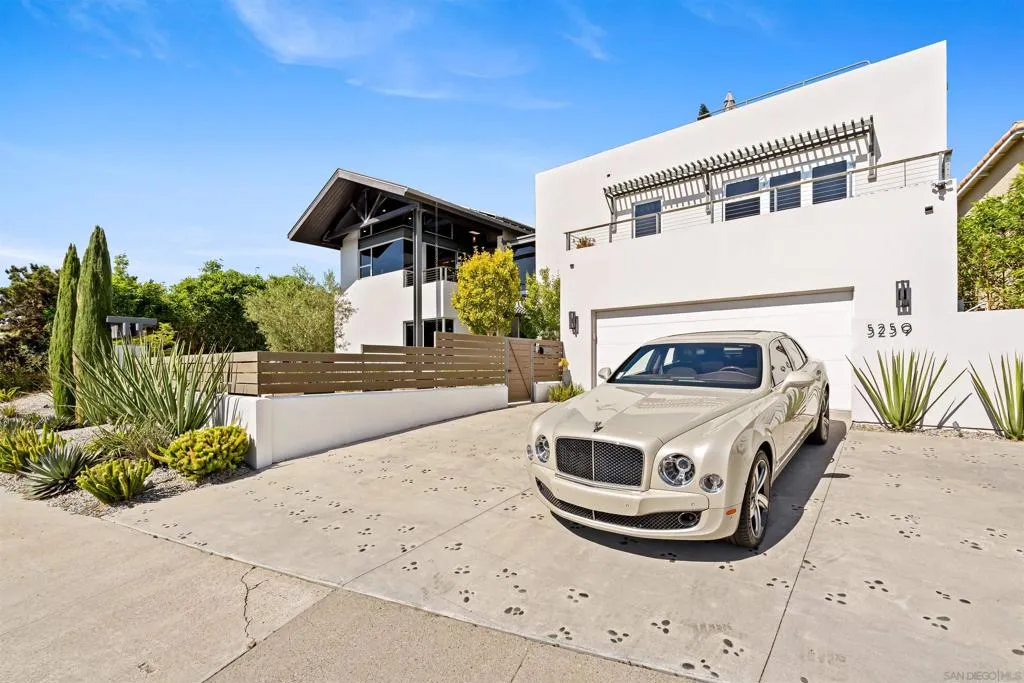 5259 Pacifica Dr, San Diego, California 92109 home-pic-5