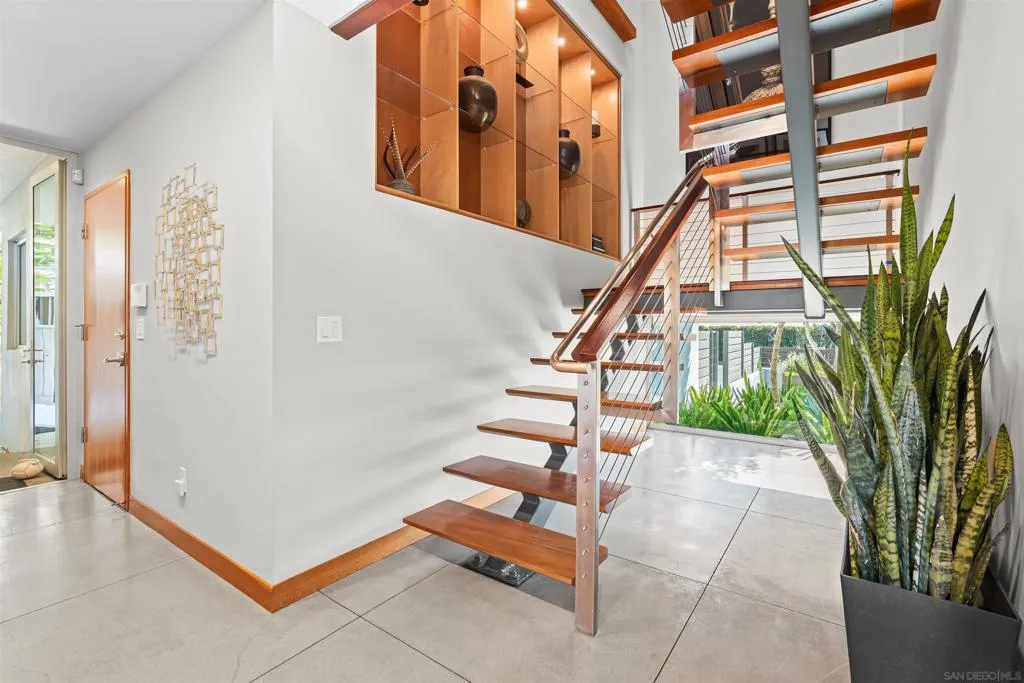 5259 Pacifica Dr, San Diego, California 92109 home-pic-41