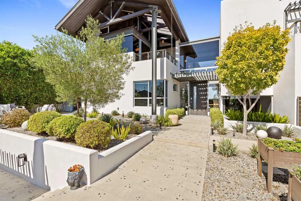 5259 Pacifica Dr, San Diego, California 92109 home-pic-4