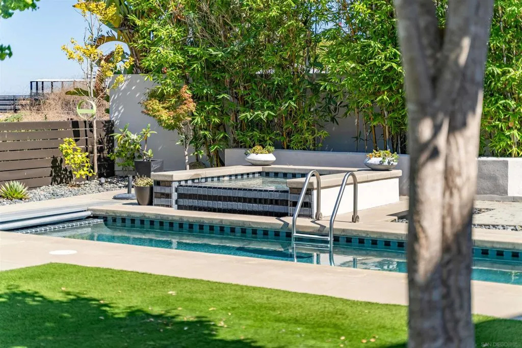 5259 Pacifica Dr, San Diego, California 92109 home-pic-56