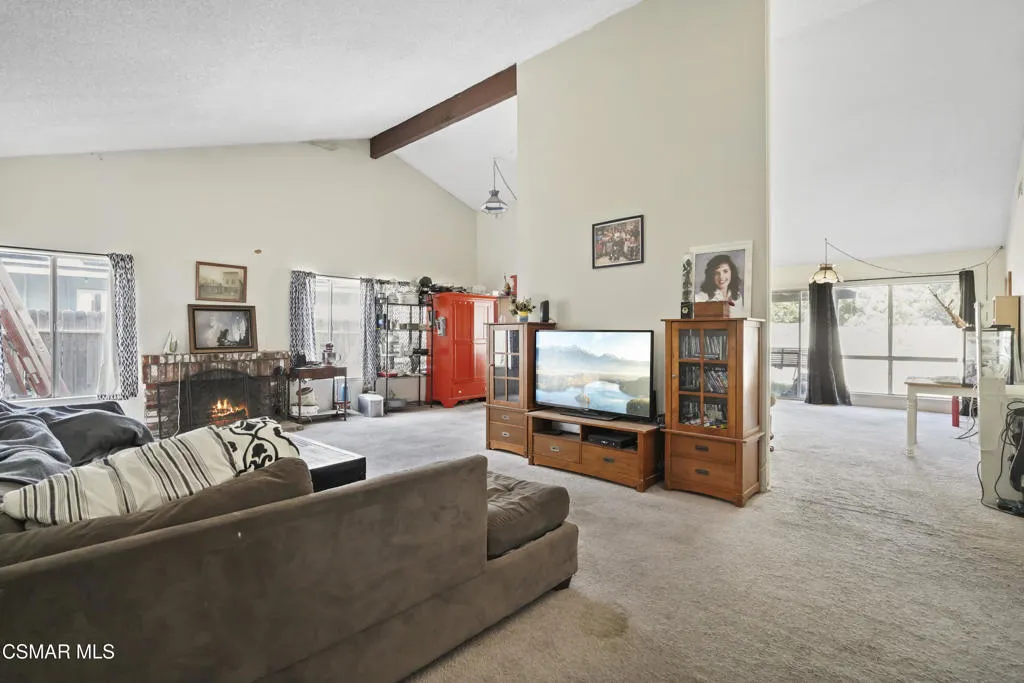 887 Erringer Road, Simi Valley, California 93065 home-pic-0