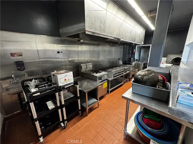 2717 W W. Lincoln, Anaheim, California 92801