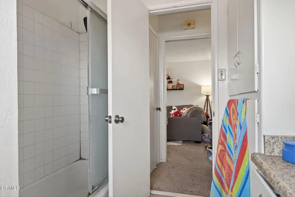 3300 3302 San Luis Street, Ventura, California 93003 home-pic-27