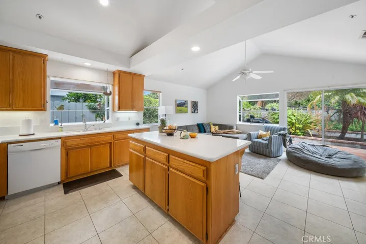 4404 Sunflower Way, San Luis Obispo, California 93401