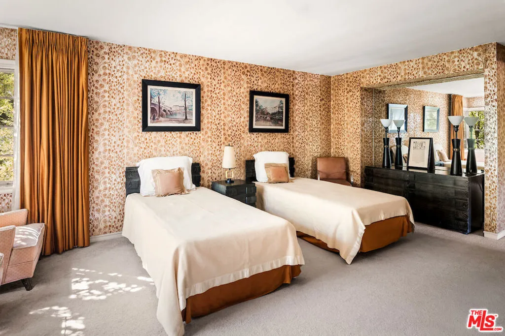 10934 Bellagio Road, Los Angeles, California 90077 home-pic-39