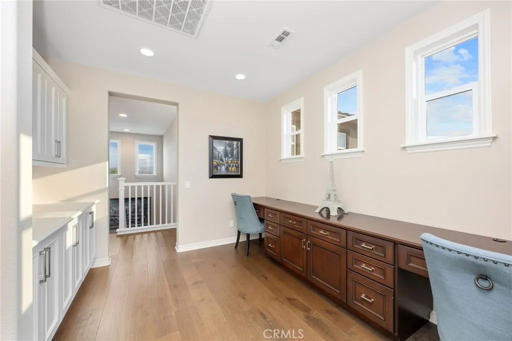 6928 Shadow Wood Drive, Moorpark, California 93021 home-pic-26
