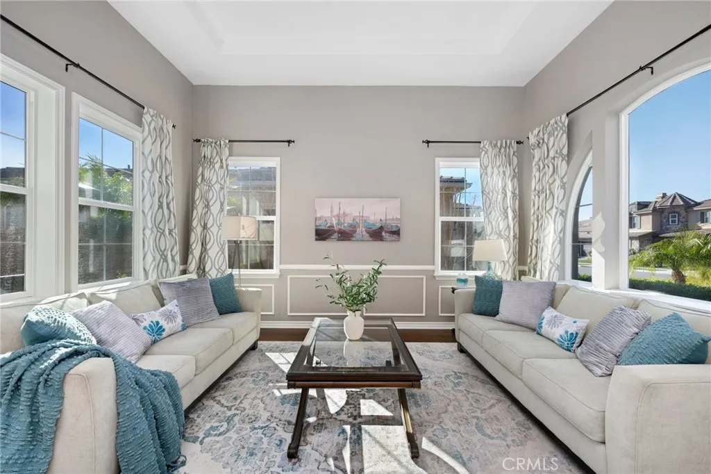 6928 Shadow Wood Drive, Moorpark, California 93021 home-pic-1