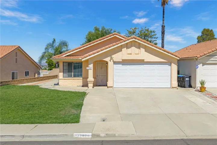 27404 El Puente Street, Menifee, California 92586