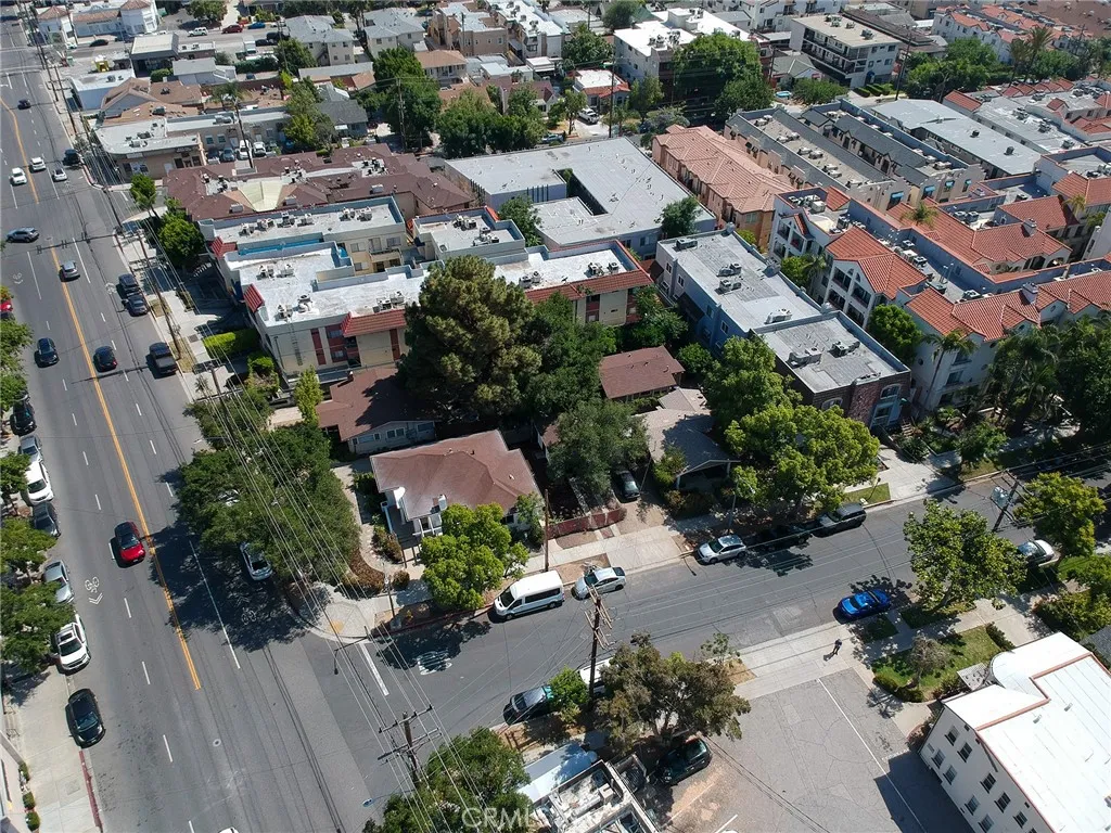 1322 E California Avenue, Glendale, California 91206 home-pic-8