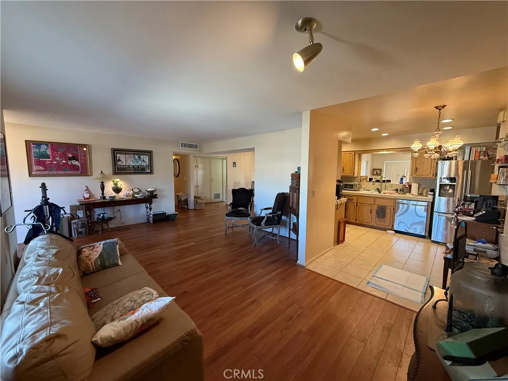 28981 W Worcester Road, Menifee, California 92586 home-pic-11
