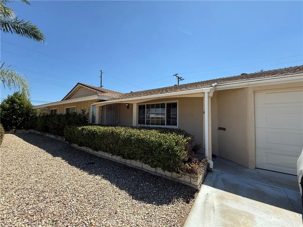 28981 W Worcester Road, Menifee, California 92586 home-pic-1