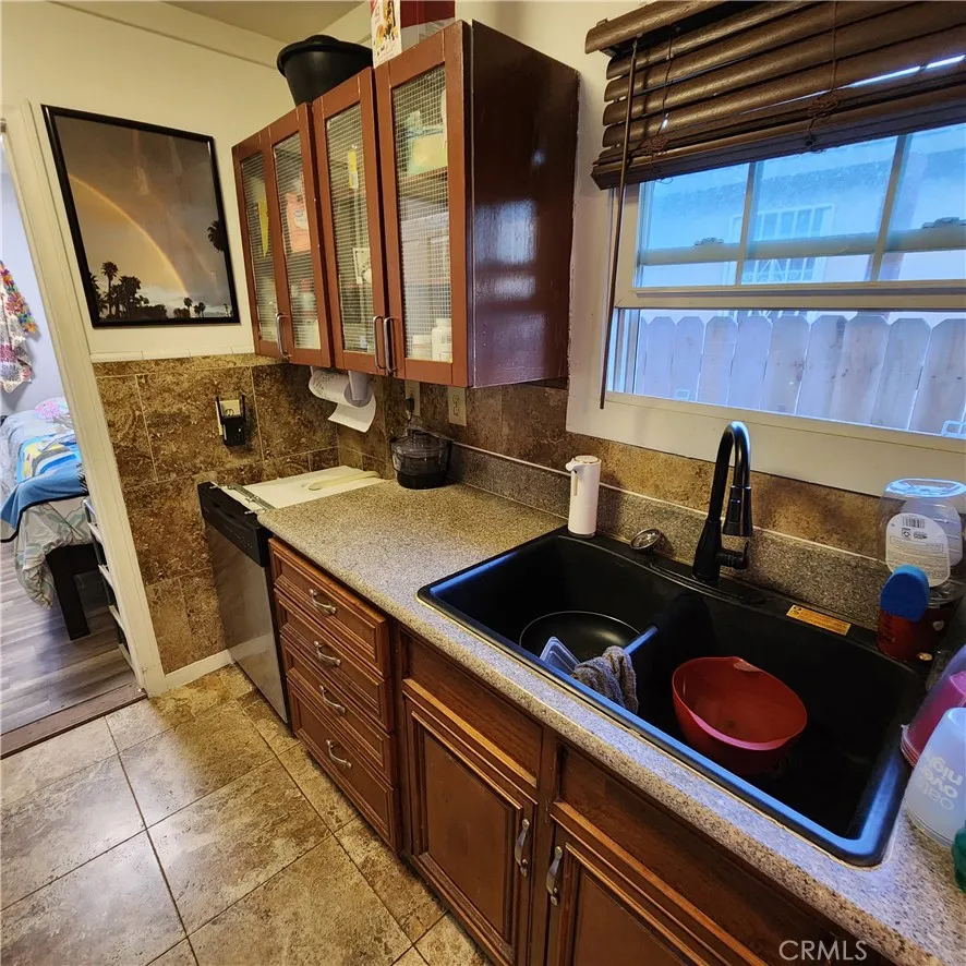 125 E 68th Way, Long Beach, California 90805 — photo 5