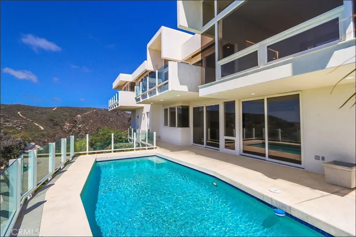 1284 Coronado Drive, Laguna Beach, California 92651