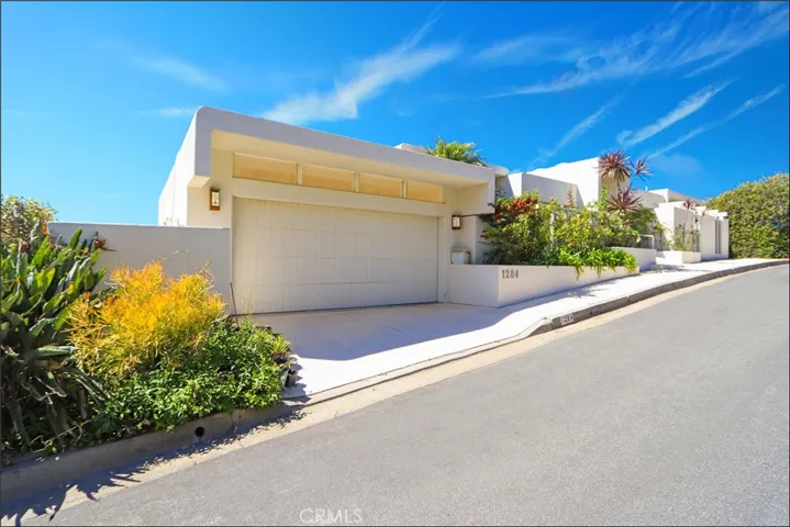 1284 Coronado Drive, Laguna Beach, California 92651