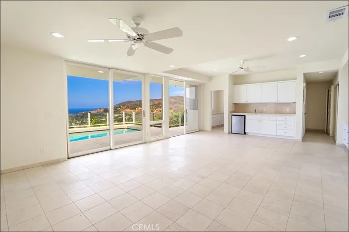 1284 Coronado Drive, Laguna Beach, California 92651