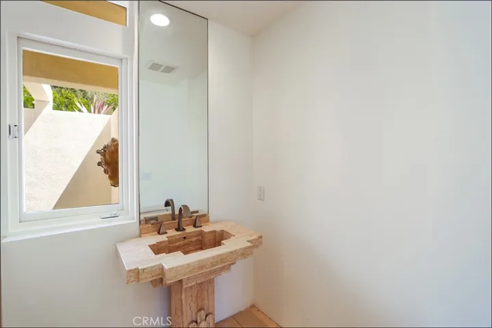 1284 Coronado Drive, Laguna Beach, California 92651