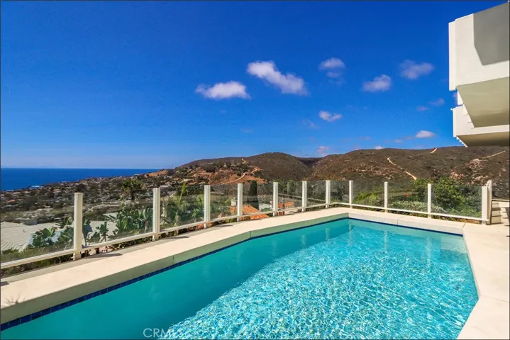 1284 Coronado Drive, Laguna Beach, California 92651